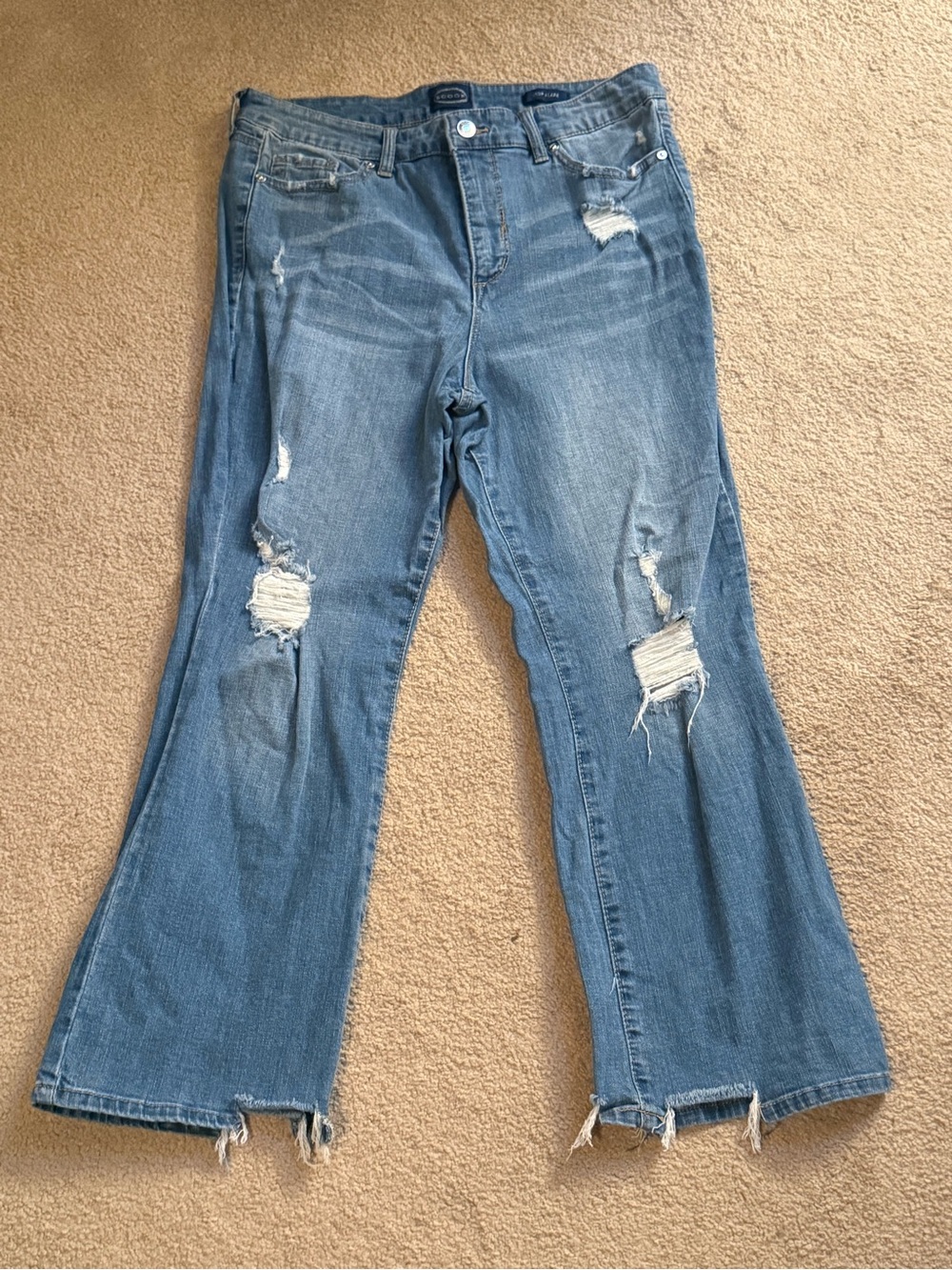 Scoop Crop Flare Distressed Jeans Size 10 Medium Wash Raw Hem